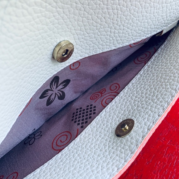 Handmade Verse Clutch - Picture 5 of 5